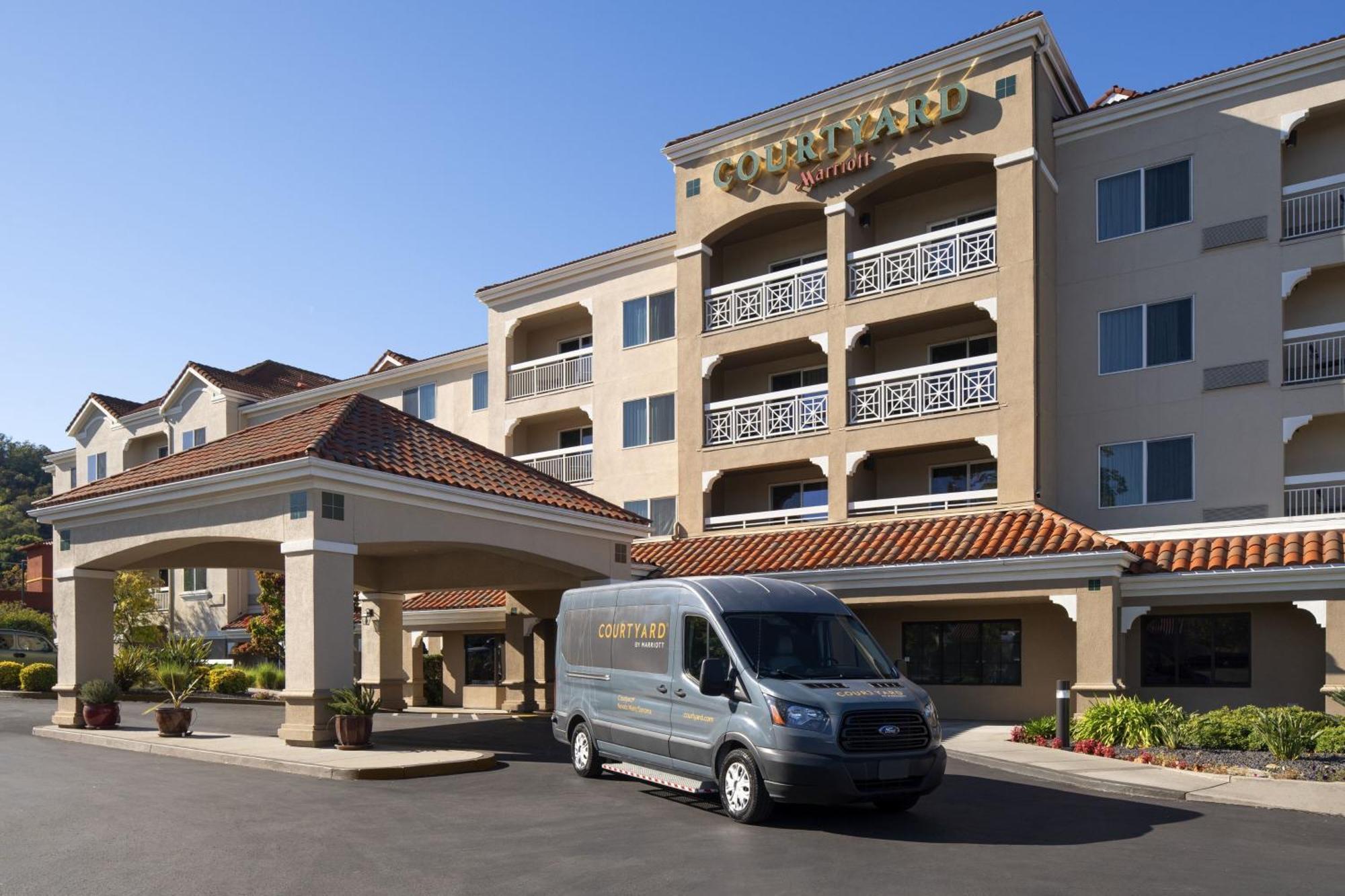 Готель Courtyard Novato Marin/Sonoma Екстер'єр фото