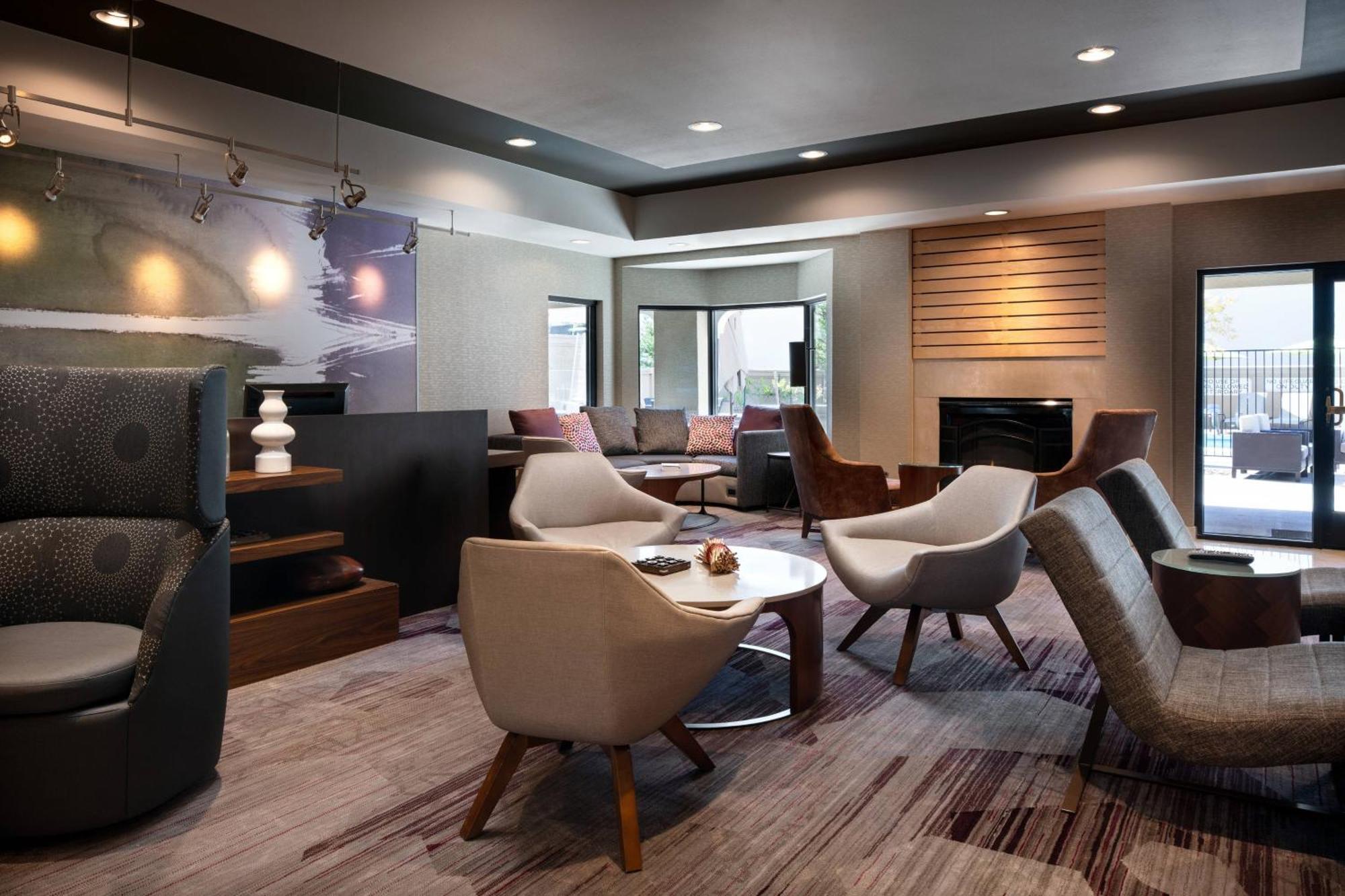 Готель Courtyard Novato Marin/Sonoma Екстер'єр фото