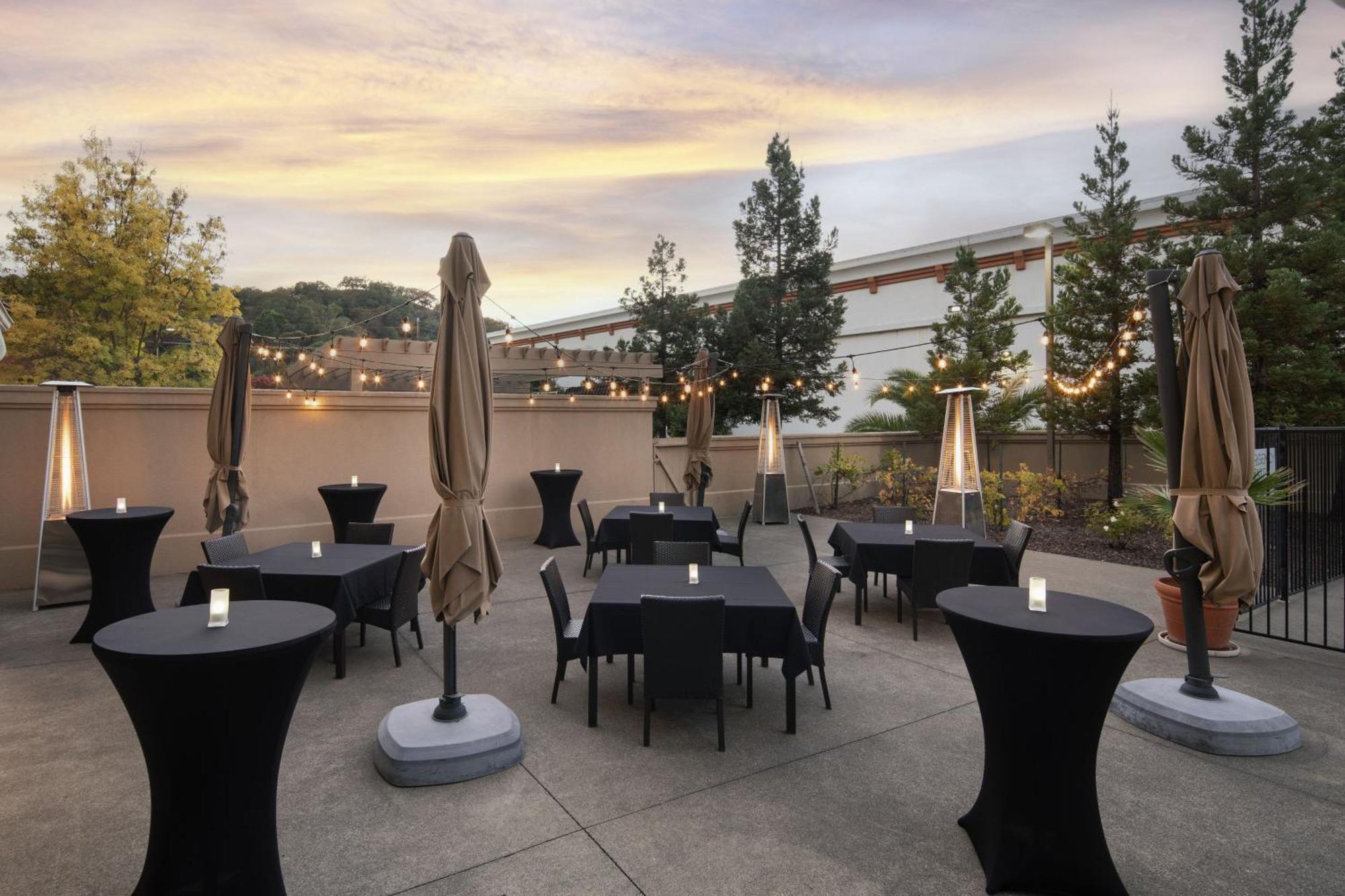 Готель Courtyard Novato Marin/Sonoma Екстер'єр фото