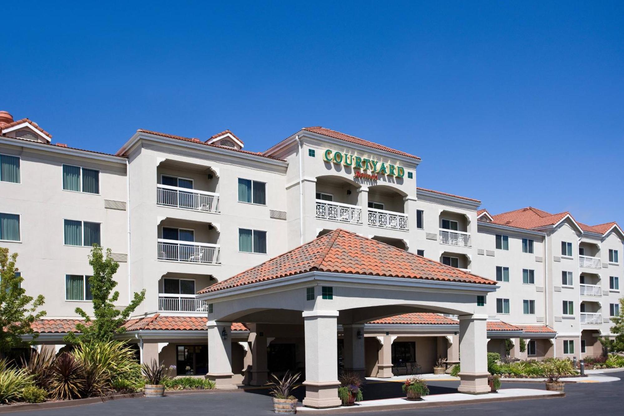 Готель Courtyard Novato Marin/Sonoma Екстер'єр фото