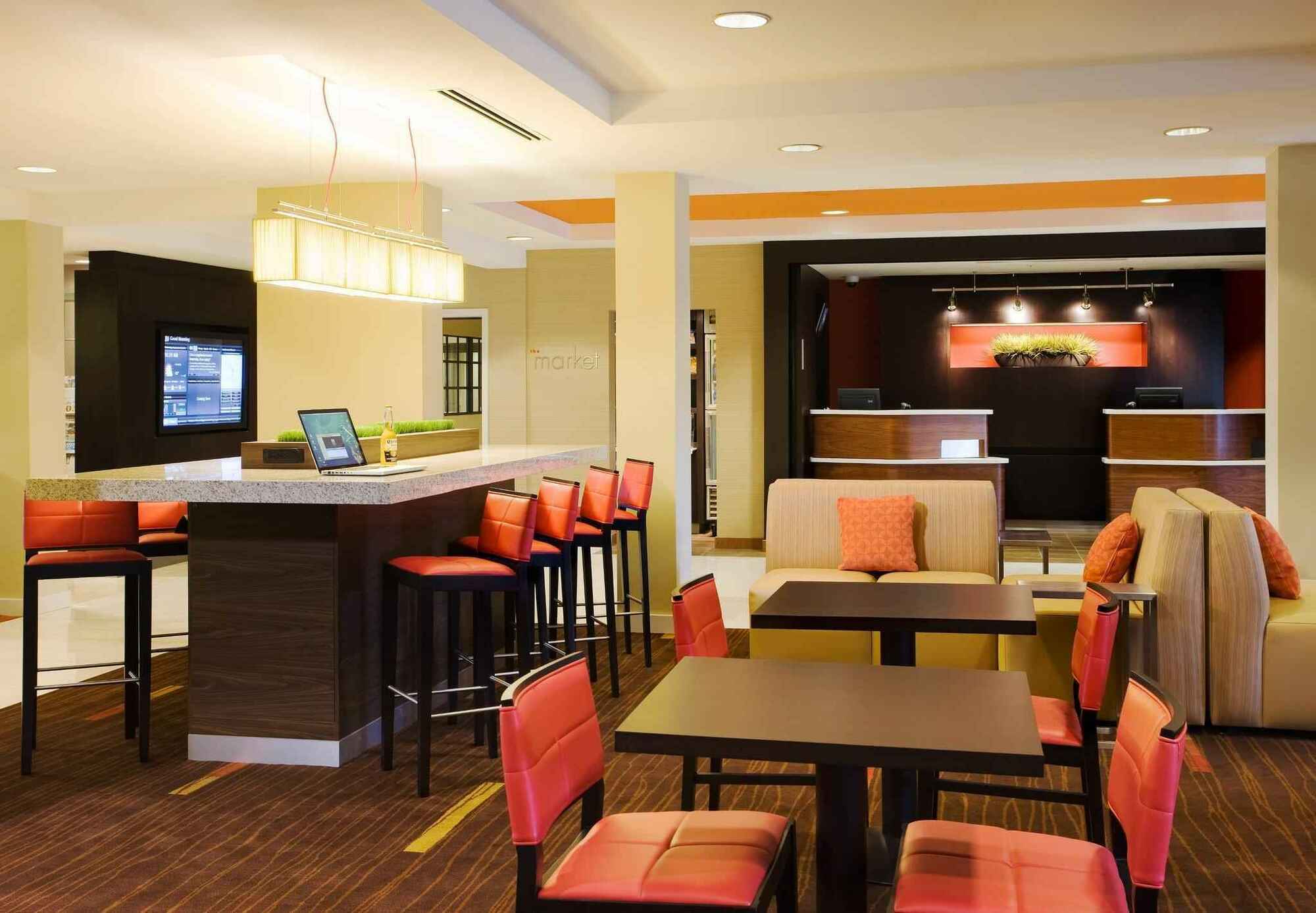 Готель Courtyard Novato Marin/Sonoma Екстер'єр фото